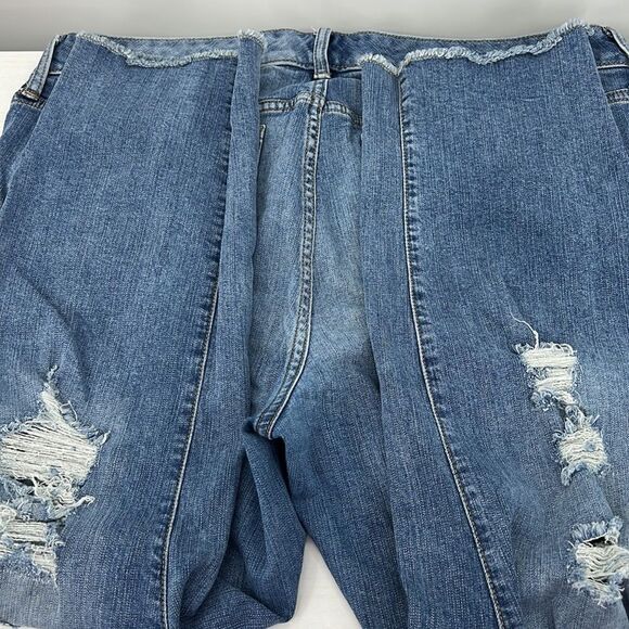 Torrid size 18 distressed frayed hem jeans - Picture 5 of 6